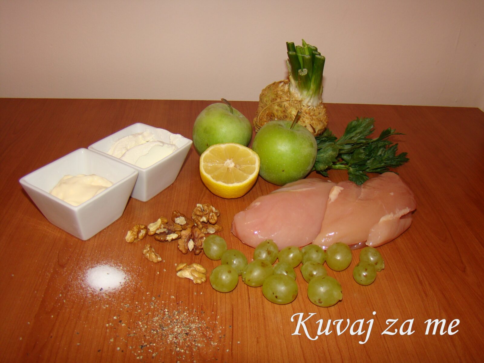 Waldorf salata