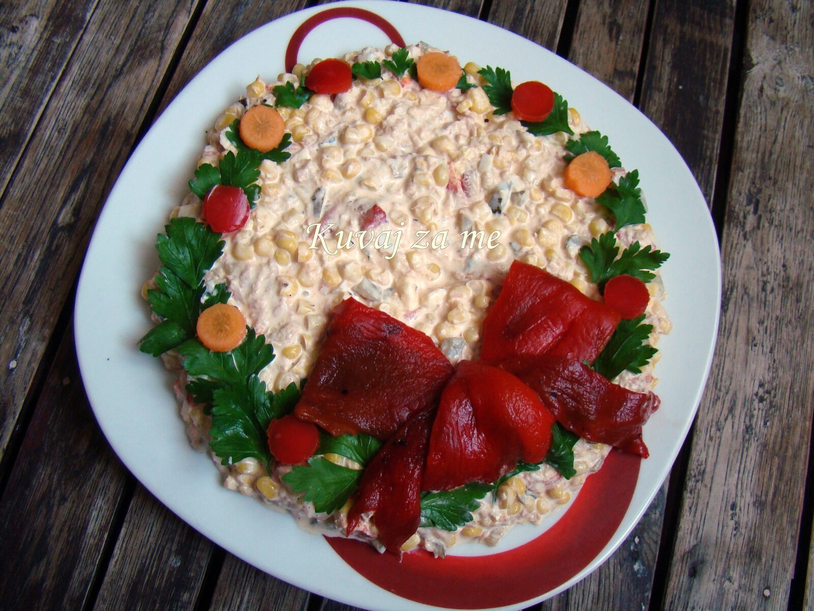 Kukuruz-tuna salata 