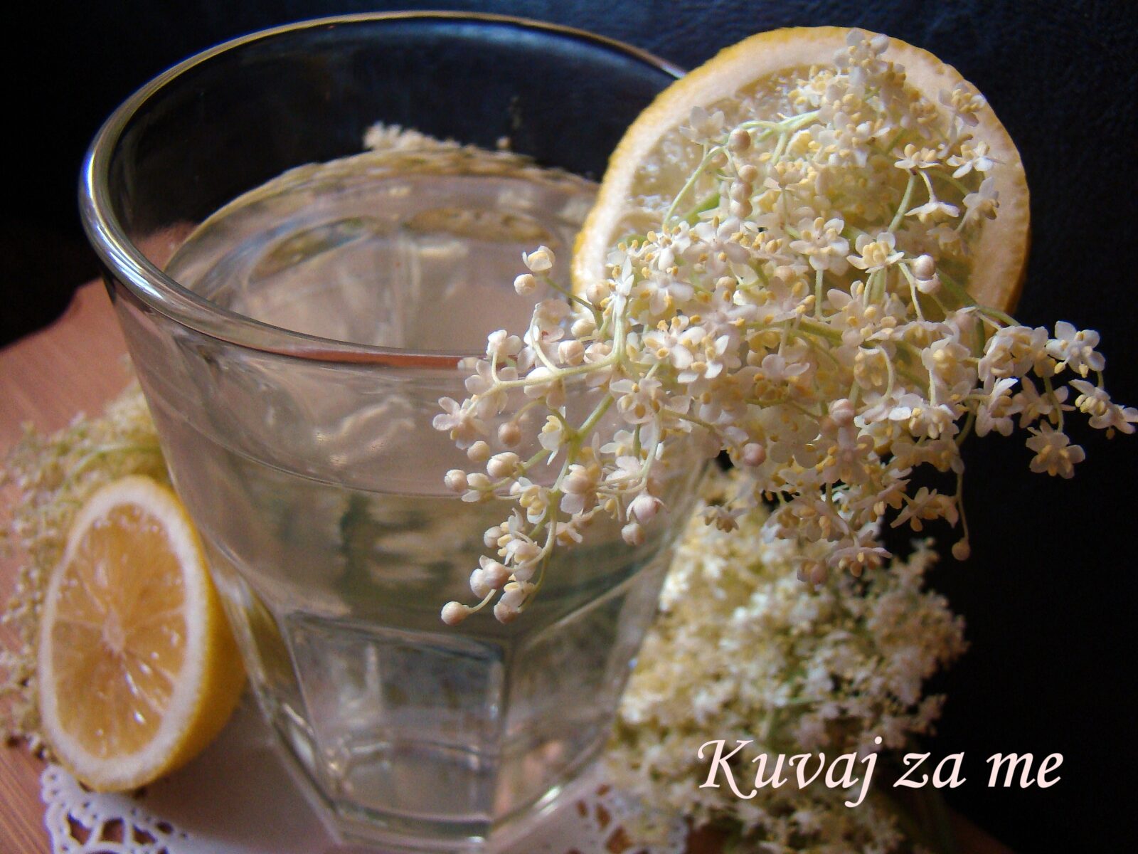 Sok od zove