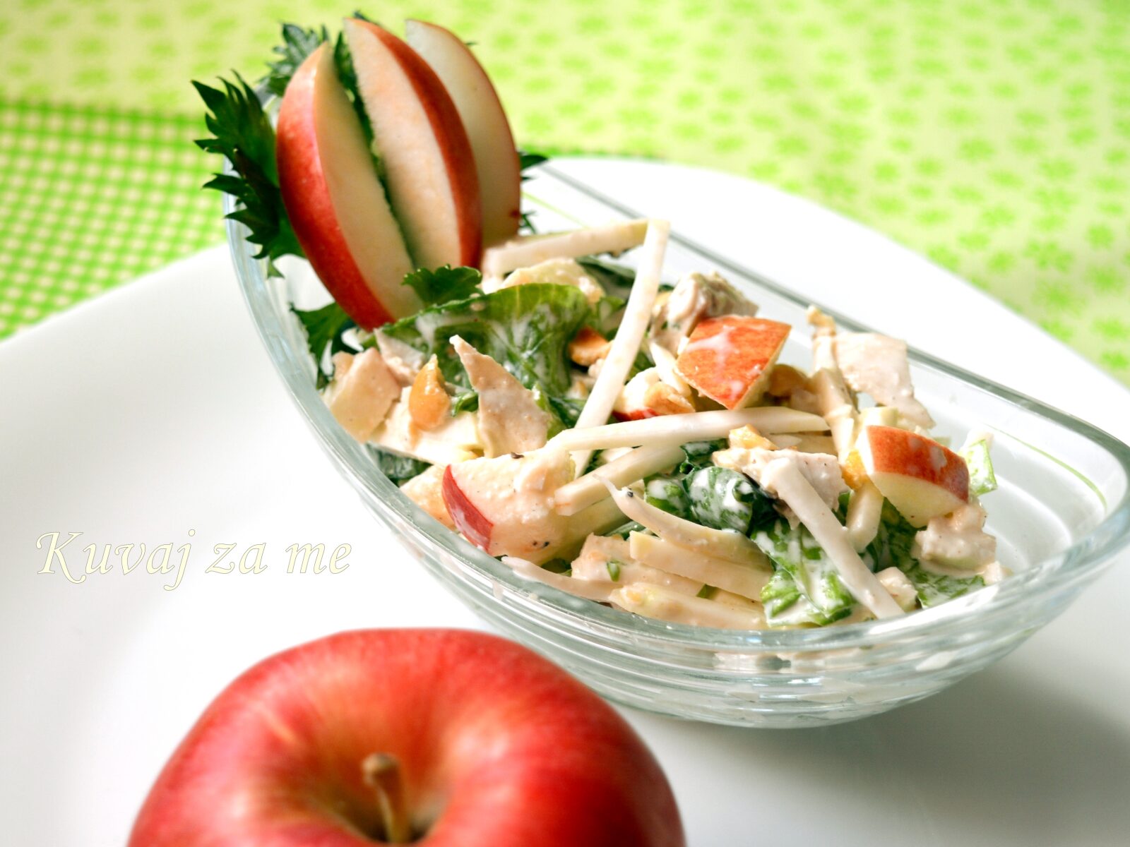 Waldorf salata, malčice drugačija